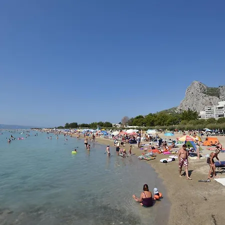 شقة Antonija أوميس